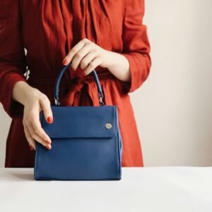 Elegant Leather Shoulder Handbag